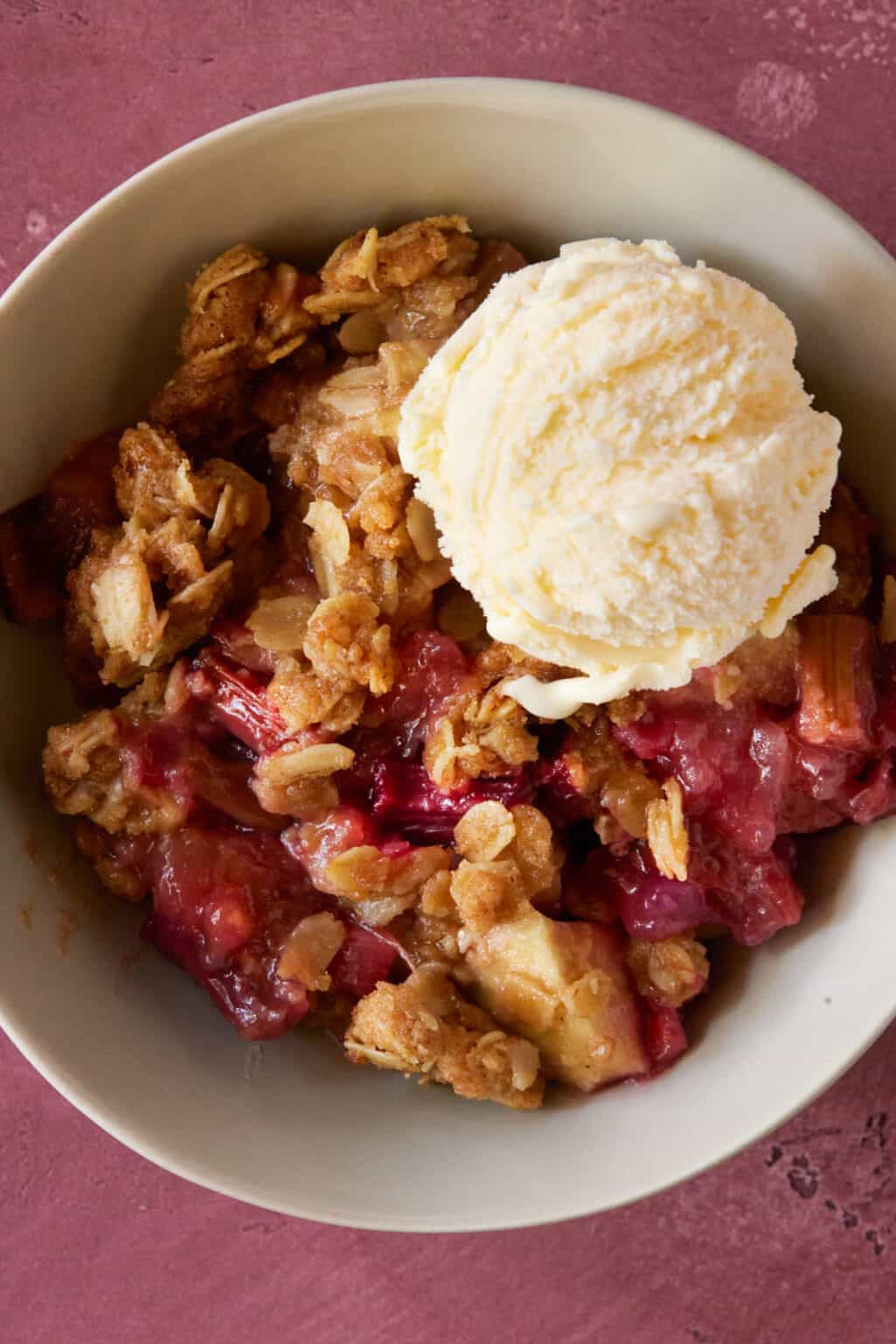 Easy Apple Rhubarb Crisp Garnish With Lemon 0817