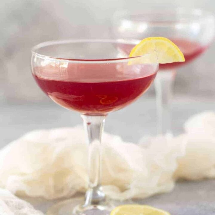 Pomegranate Gin Cocktails - Garnish with Lemon