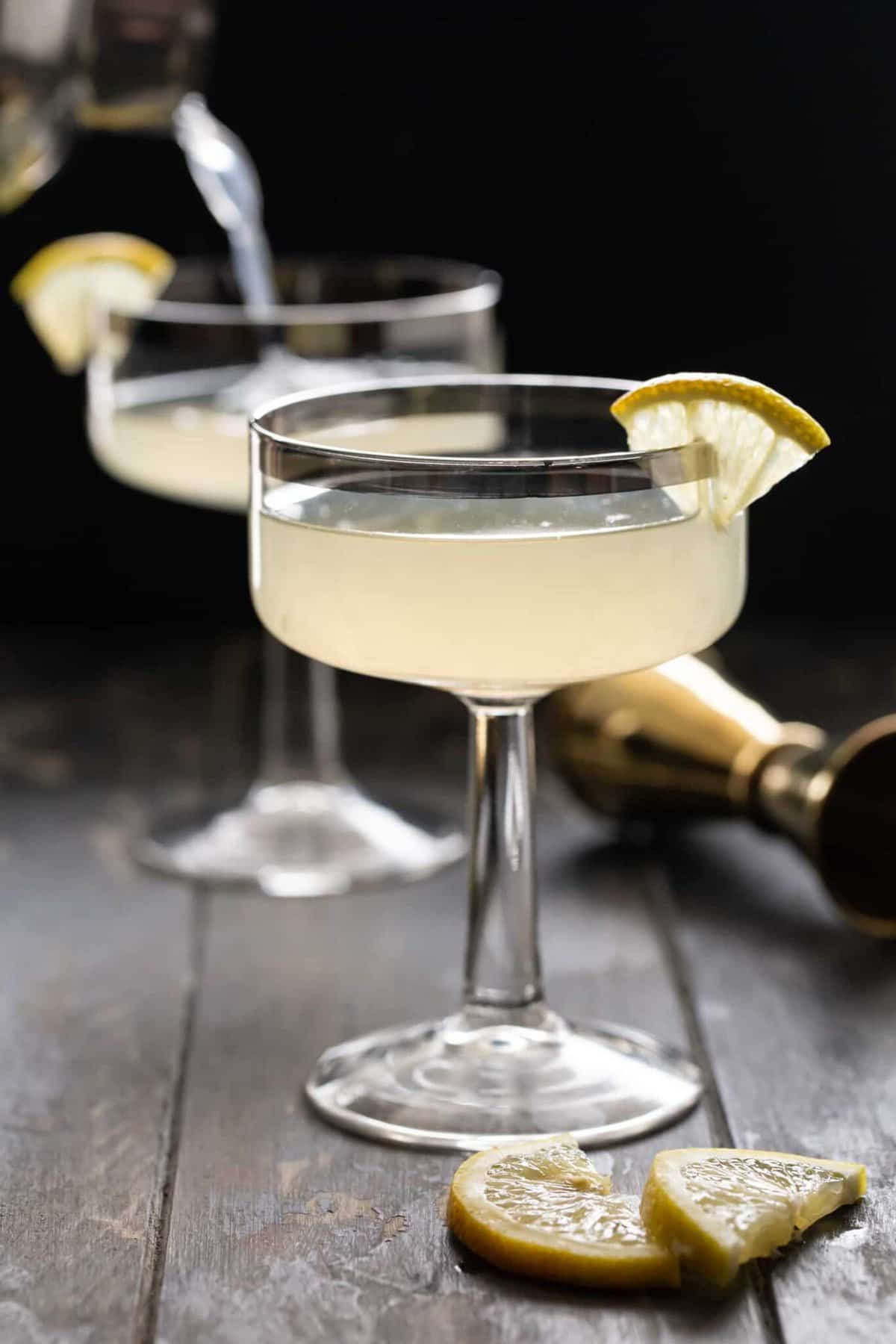 Easy Pear Martini - Garnish with Lemon