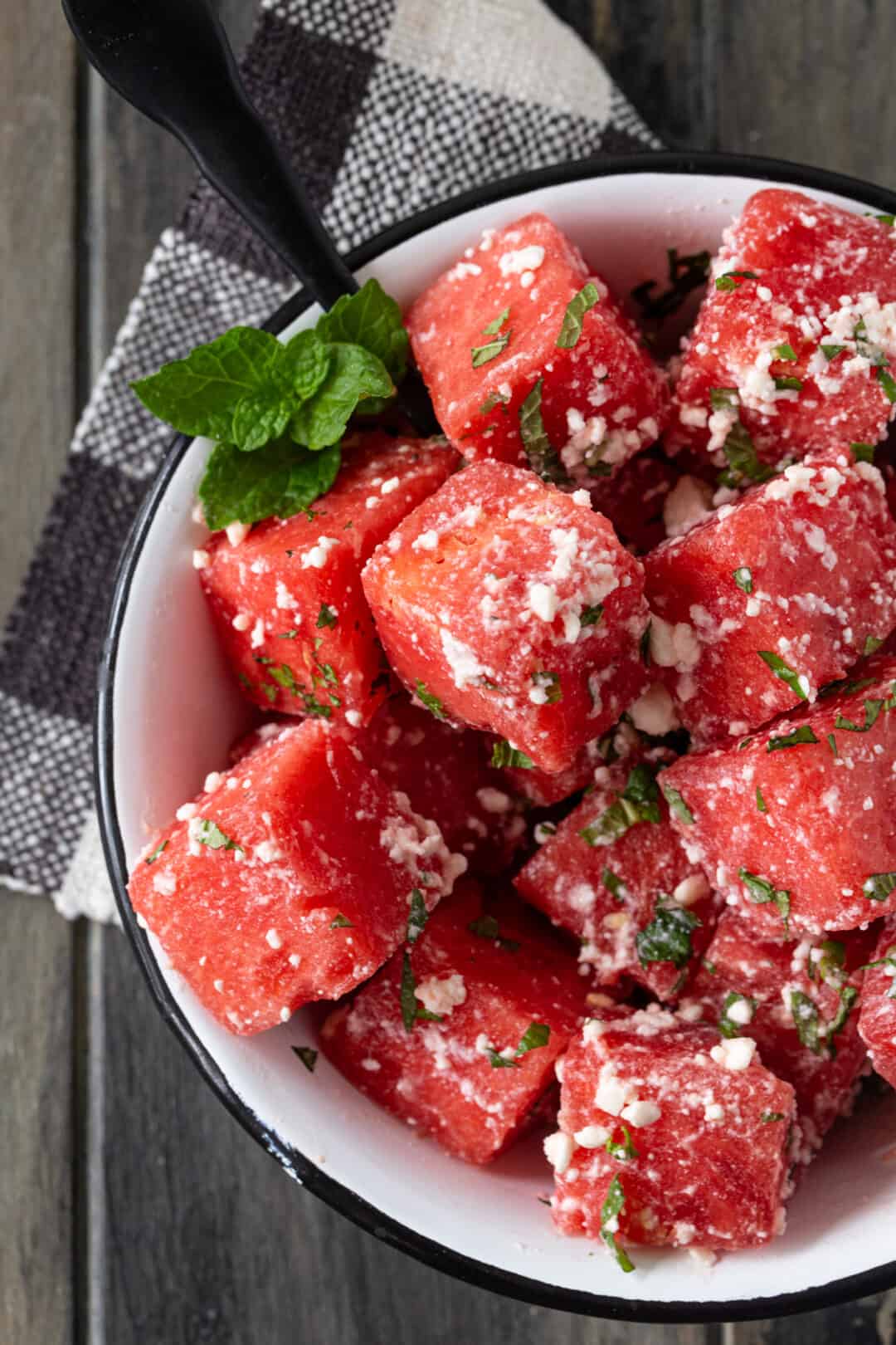Salty Sweet Watermelon Feta Salad (EASY summer side dish) - Garnish ...