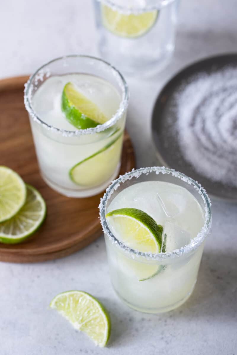 Classic Margarita Recipe (only 3 ingredients!) - Garnish with Lemon