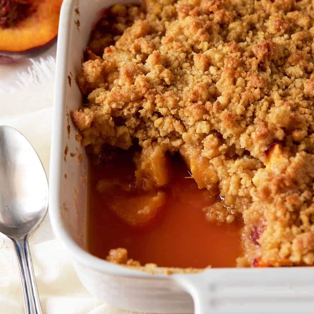 Easy Peach Crumble Recipe - Garnish with Lemon