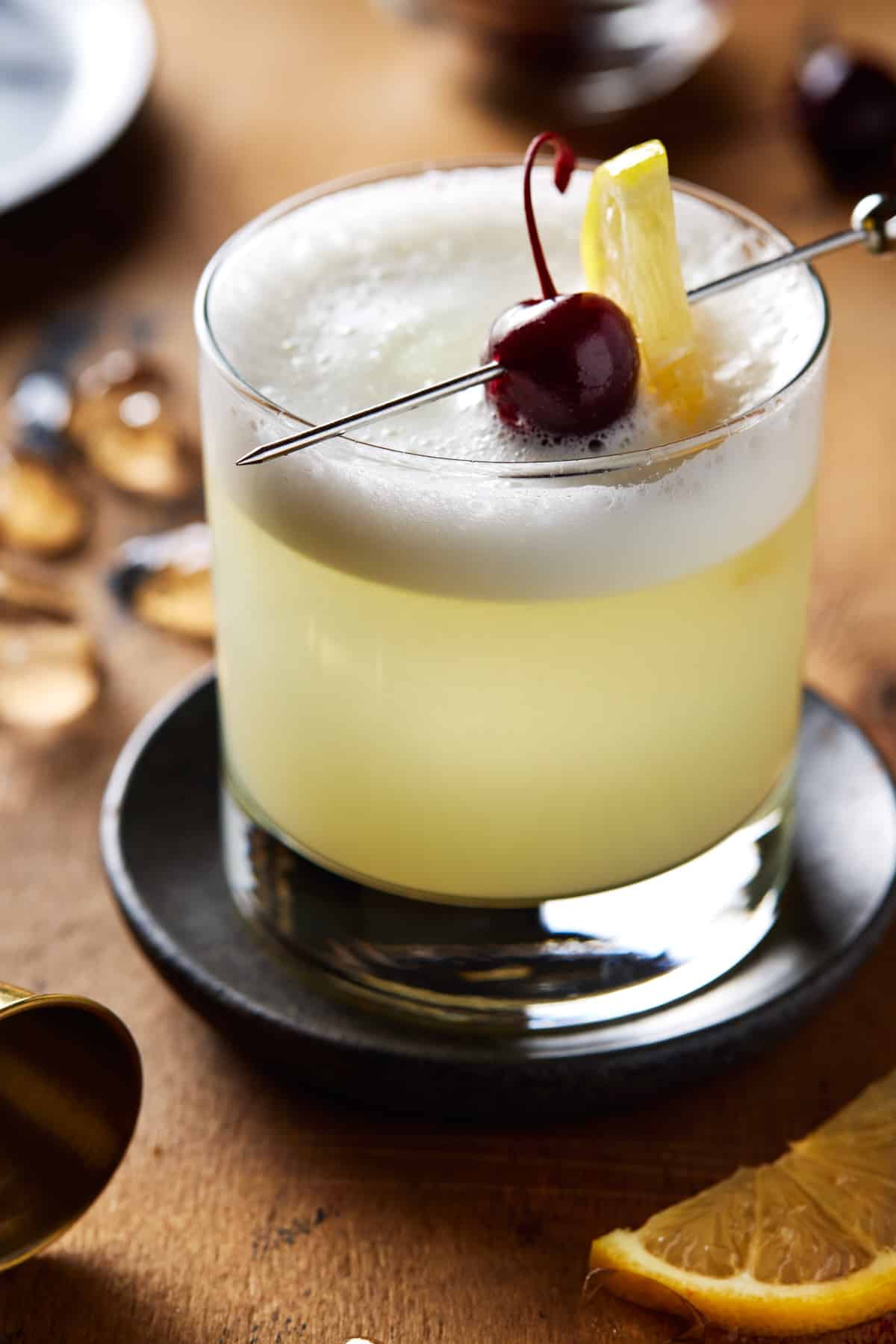 Vodka Sour - with Lemon