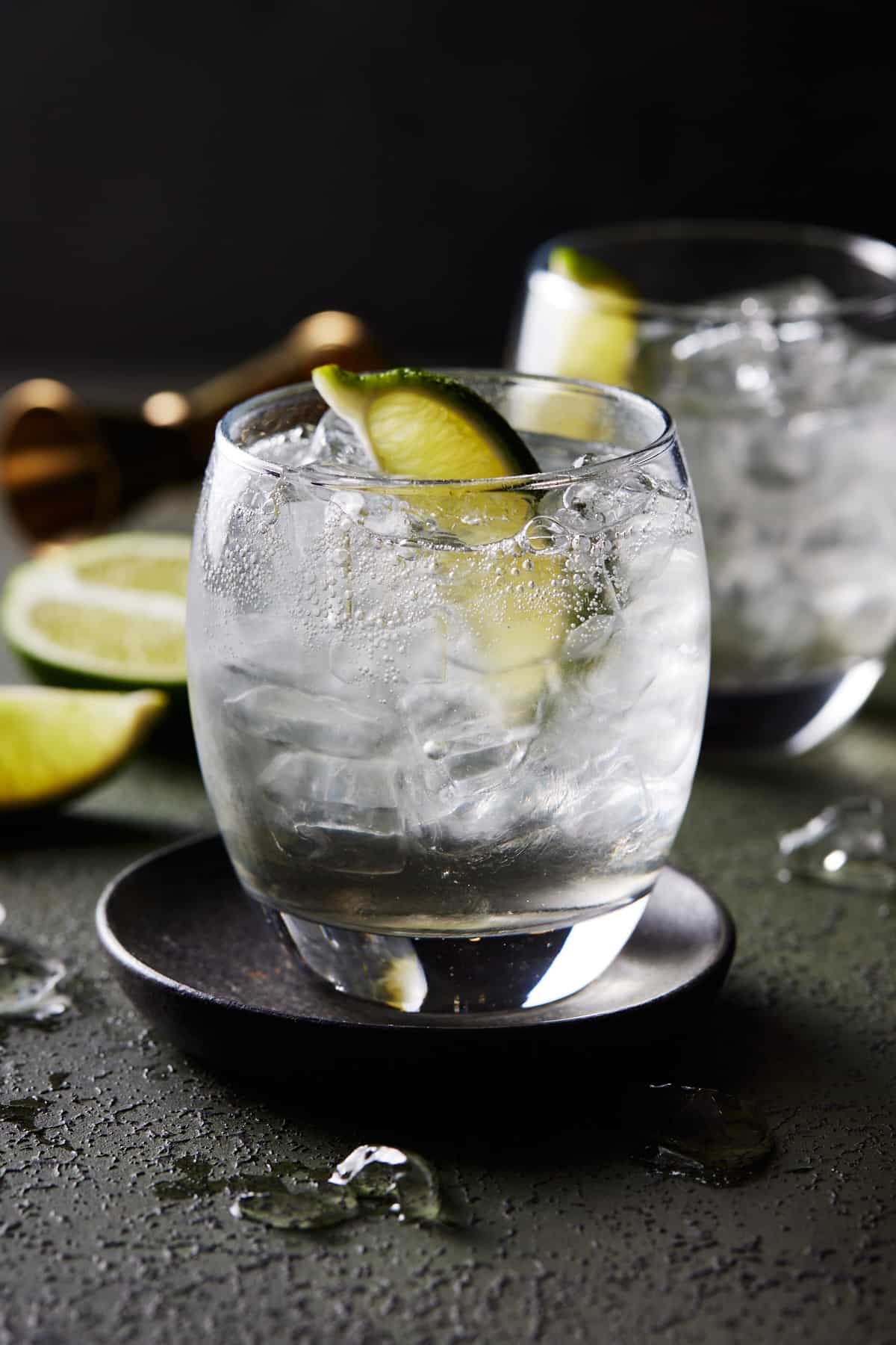 Elderflower Gin & Tonic Recipe (better than the classic!) - Garnish with  Lemon